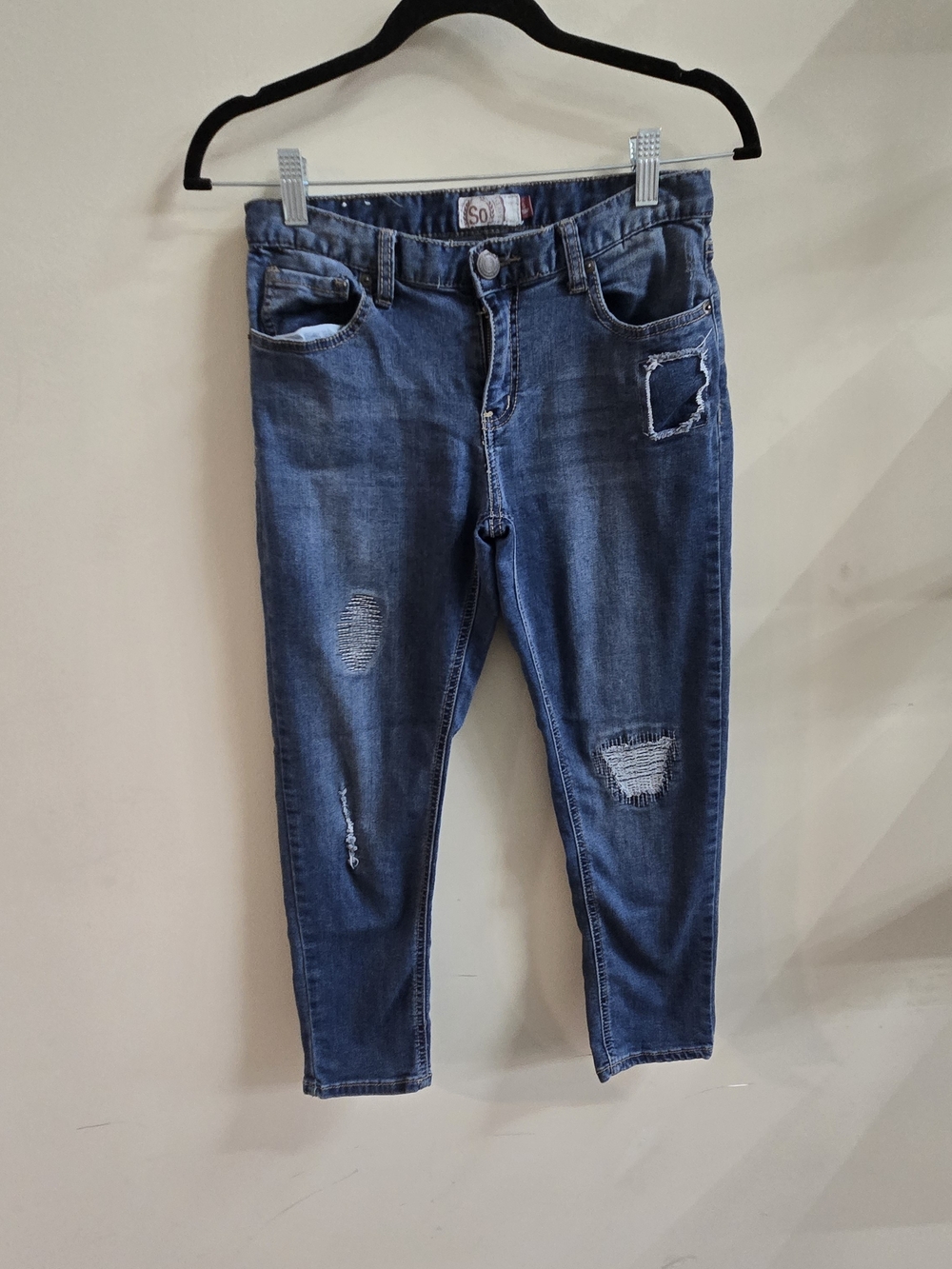 SO Women’s Size 5 Distressed Skinny Cropped Jeans Medium Wash Ripped Denim